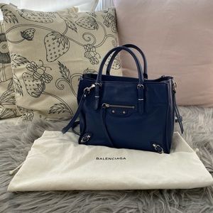 Balenciaga A4 Papier Mini in Navy/Blue